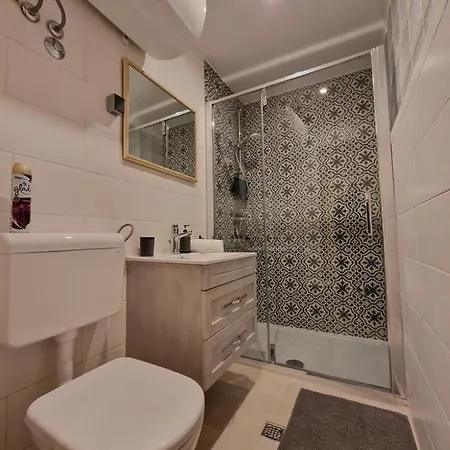 Artistico Apartment *